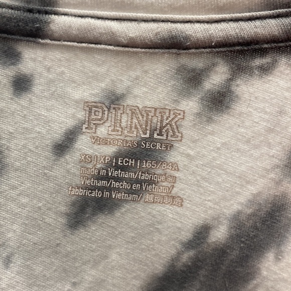 Grey tie dye crop T-shirt. - Picture 2 of 3